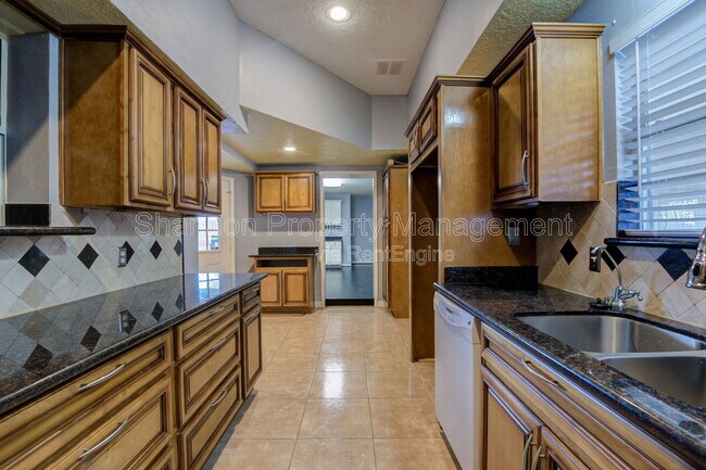 Building Photo - 3403 Kerr Ln