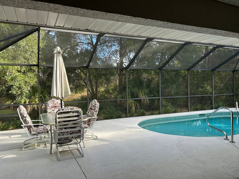 Building Photo - 10259 N Lupi Point