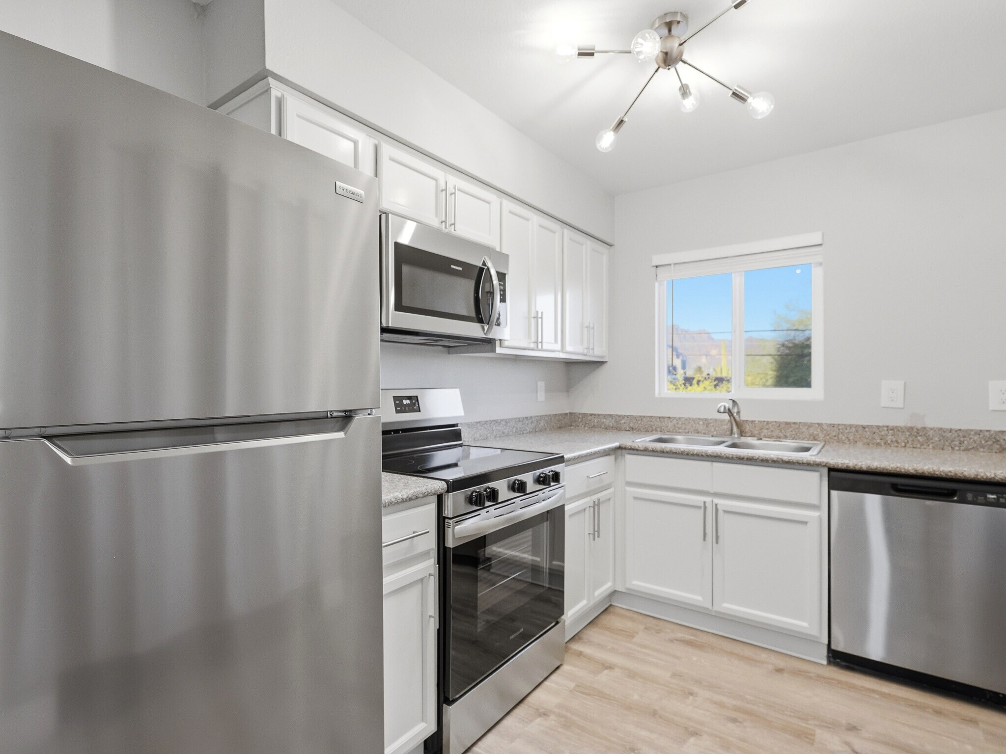 Building Photo - 127 S Outpost Rd