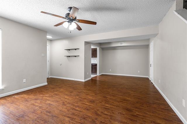 Building Photo - 710 Peach Ct