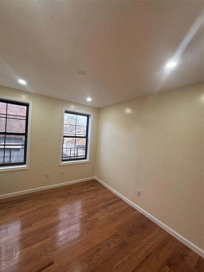 Building Photo - 107-59 Sutphin Blvd