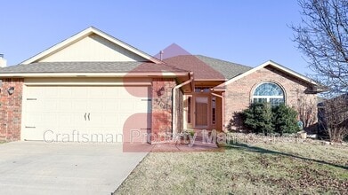 Building Photo - 1704 January Pl