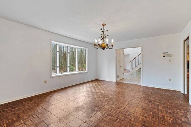 Building Photo - 11704 Woodland Dr