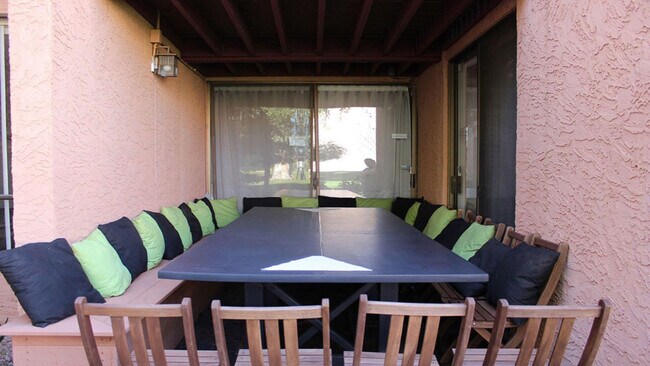 Building Photo - 7401 N Scottsdale Rd