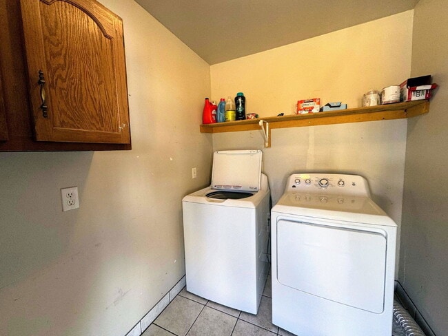 Building Photo - 2691 S Linley Ct