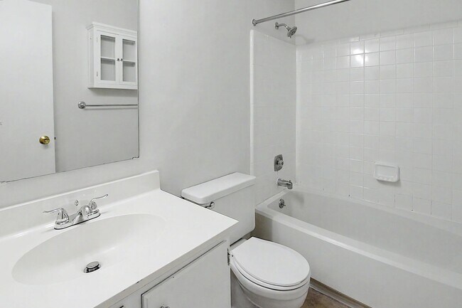 Building Photo - 3200 Heathstead Place