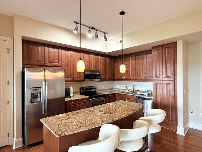 Building Photo - T.R. Lawing Realty Property