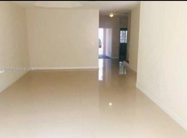 Building Photo - 7332 NW 112th Ct