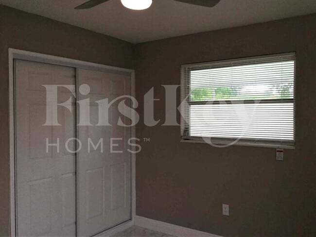 Building Photo - 401 SW 68th Blvd