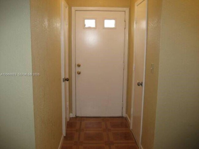 Building Photo - 5975 NW 25th St
