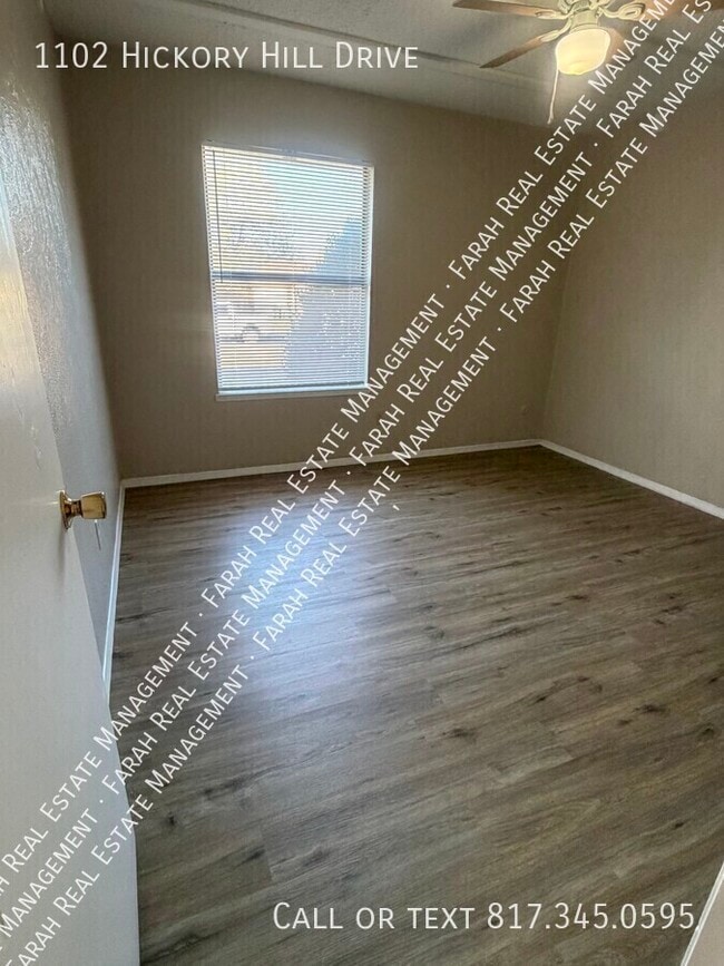 Building Photo - 1102 Hickory Hill Dr