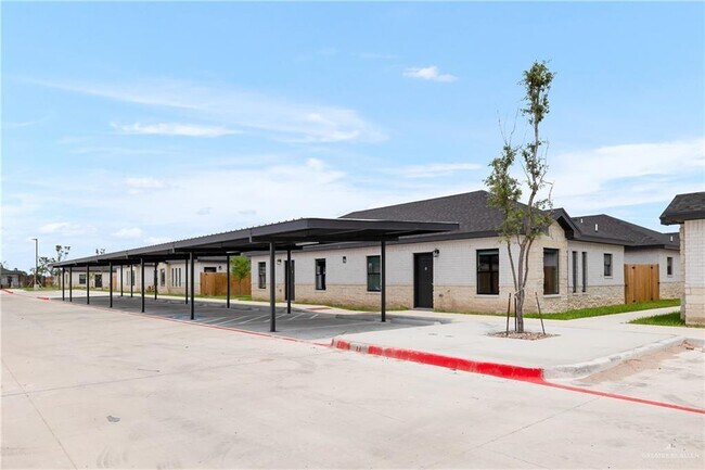 Building Photo - 530 S State Hwy 336