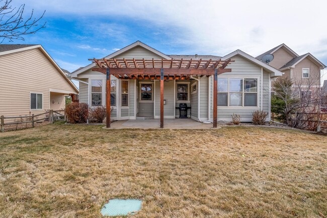 Building Photo - 5-bedroom, 3-bathroom home located in Windsor, CO.