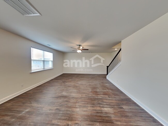 Building Photo - 2105 Williamshire Lane