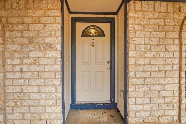 Building Photo - 815 Park Meadow Dr