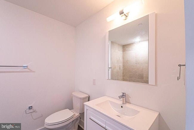 Building Photo - 1245 Ridge Ave