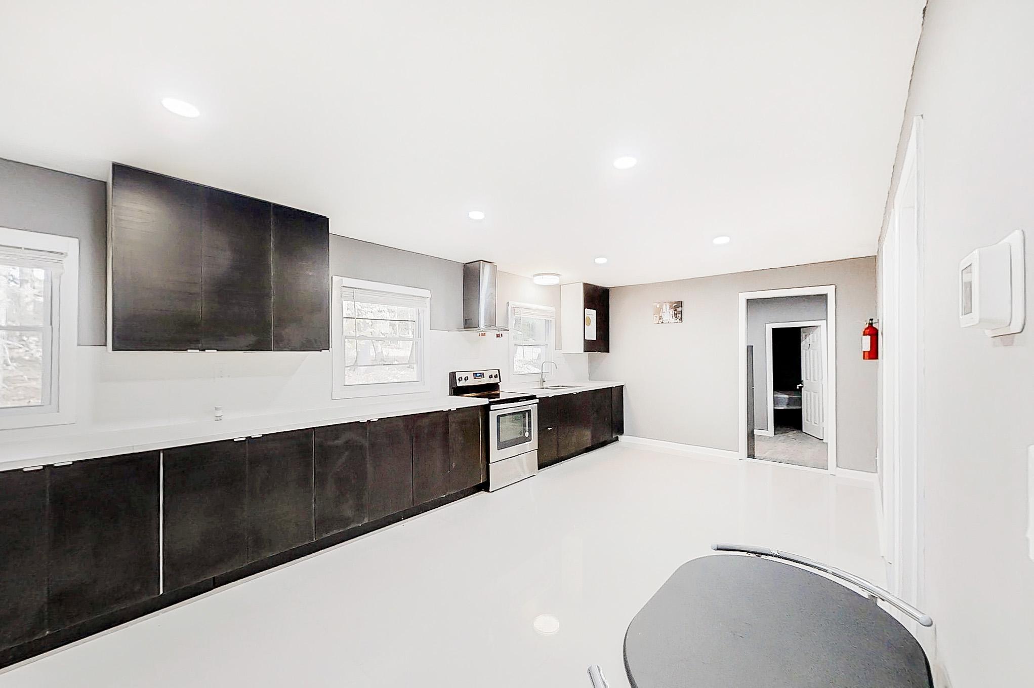 Building Photo - 2565 Lantern Ln