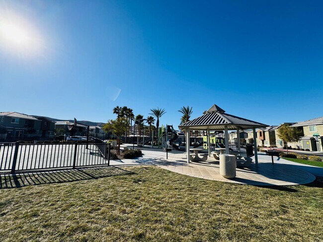 Building Photo - Semi-Furnished 3-bedroom, 2.5-bath townhouse For Rent