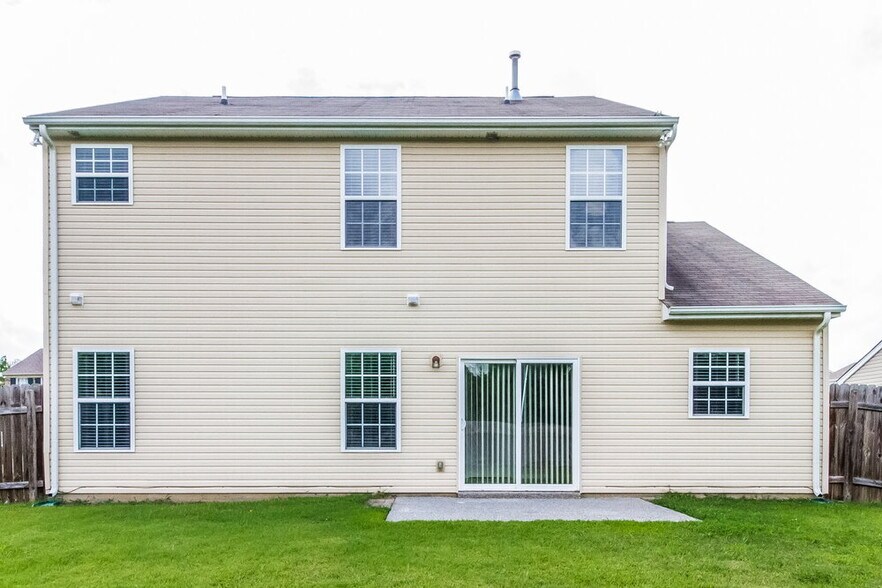 Building Photo - 1016 Solomon Ln