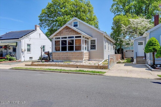 Building Photo - 58 Arbor Ave
