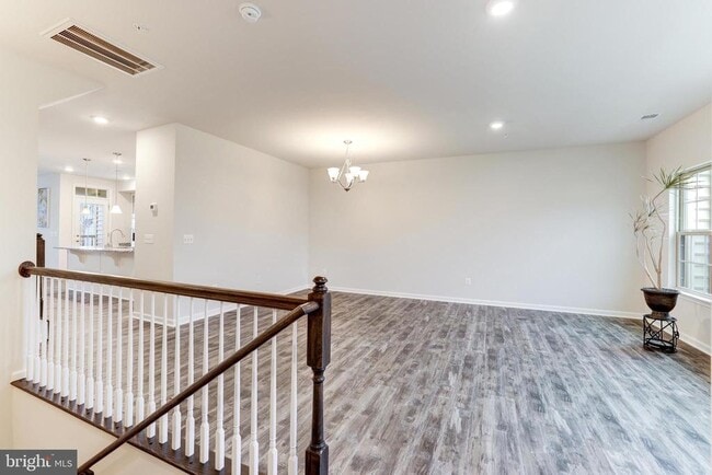 Building Photo - 7071 Darbey Knoll Dr