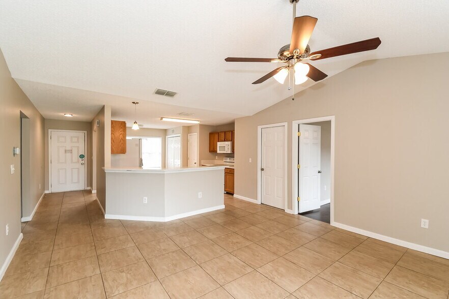 Building Photo - 9251 Whisper Glen Dr