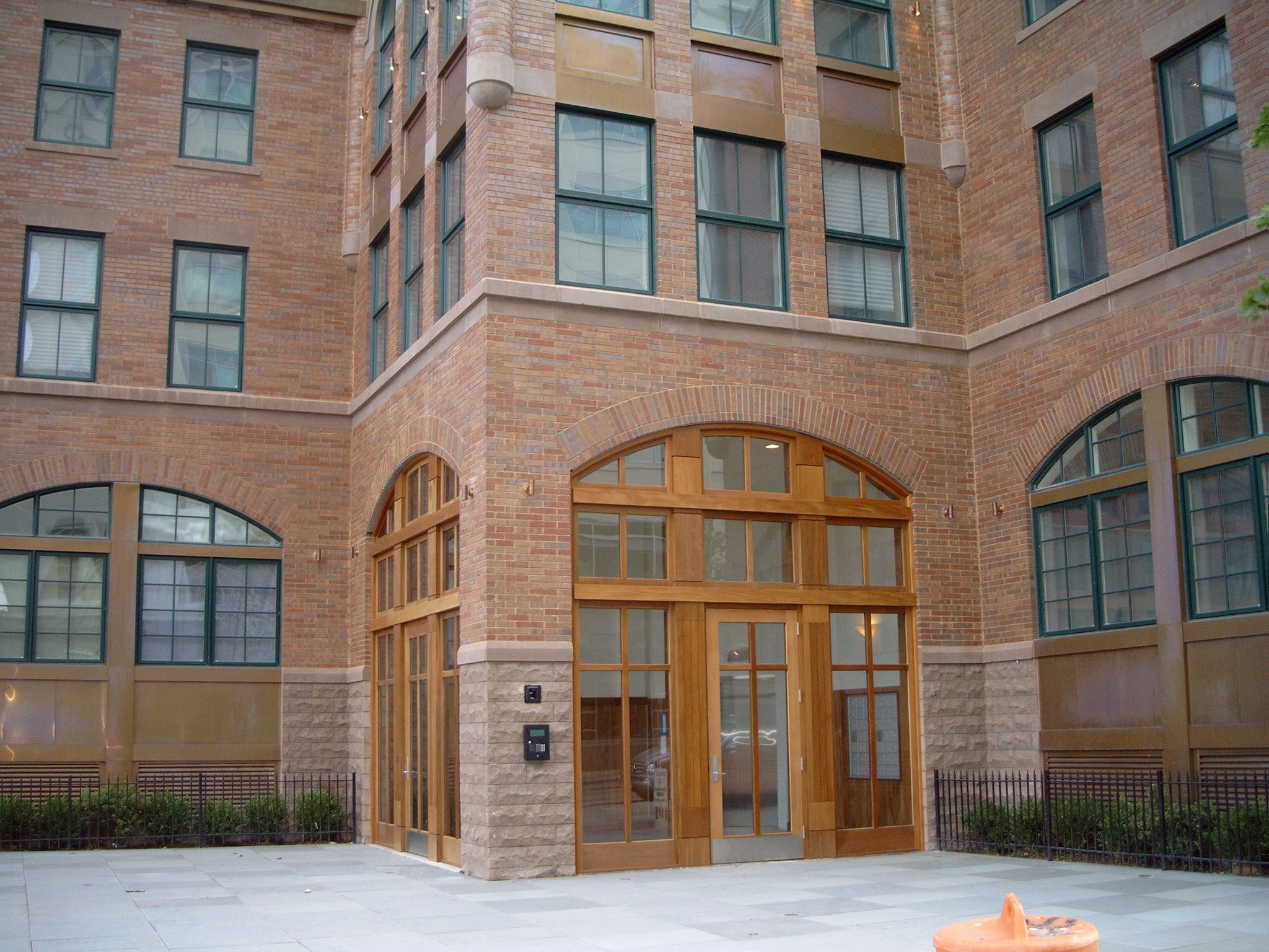 Building Photo - 61 Grand St