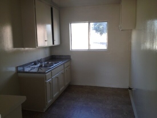 Kitchen - 609 W 94th St