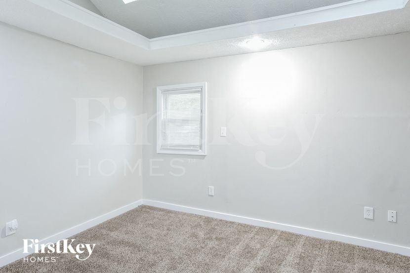 Building Photo - 2448 Norton Ave