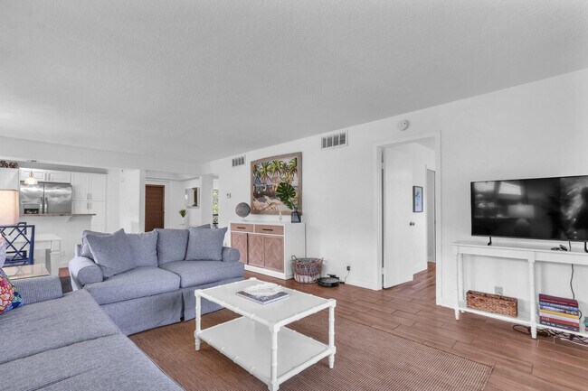 Building Photo - 632 Brackenwood Cove