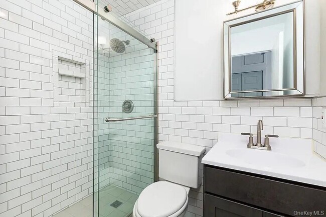 Building Photo - 144 Union St