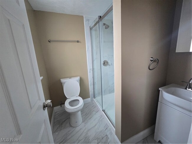 Building Photo - 2294 E 100th St