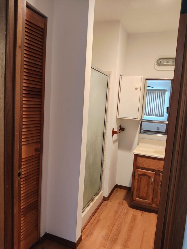 Building Photo - 3BR/2BA Home Near Hilo Hospital!