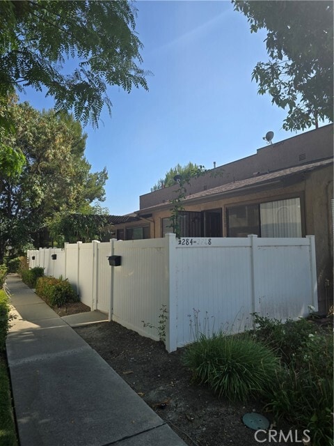 Primary Photo - 2288 Loma Alta Dr