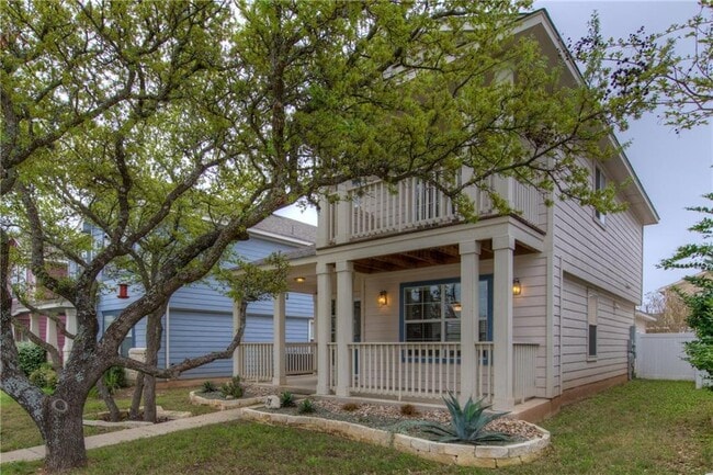 Building Photo - 712 Alamo Plaza Dr