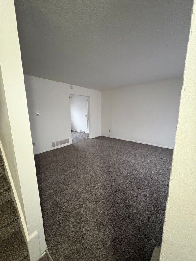 Building Photo - 4801/4803 SW 14th Street