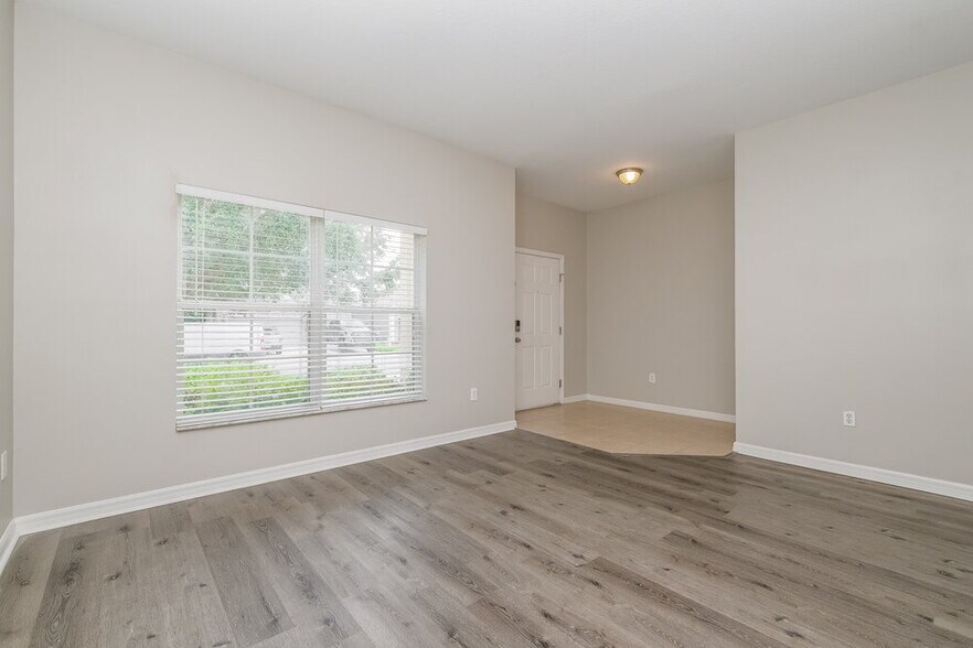 Building Photo - 10337 Celtic Ash Dr
