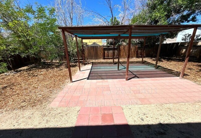 Building Photo - 5153 Lorenzo Ln