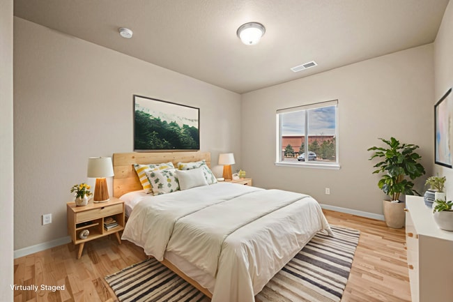 Building Photo - Spacious 2 Bed 2 Bath Condo in Highlands Ranch!!