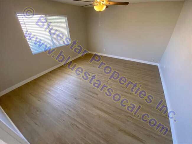 Building Photo - 10840 Floral St
