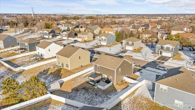 Building Photo - 3345 Seeley St