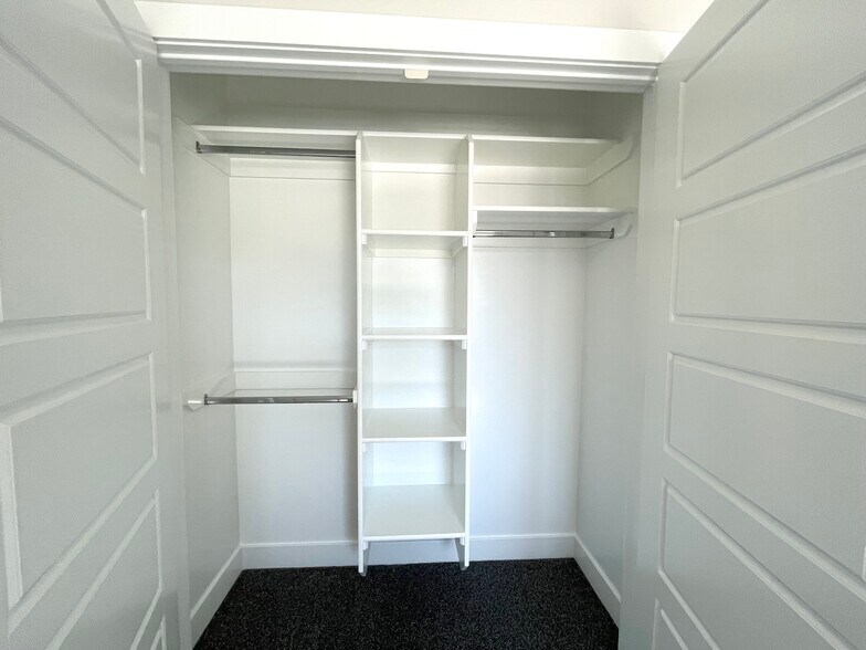 Building Photo - 4067 S 2800 W