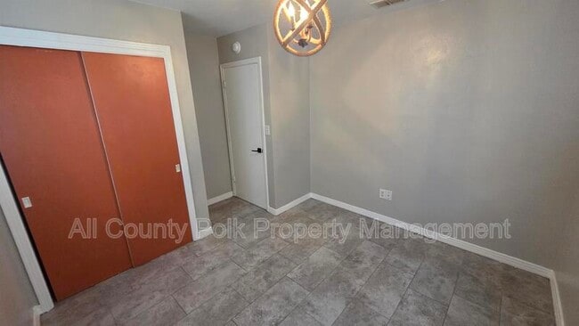 Building Photo - 1621 Huntington St