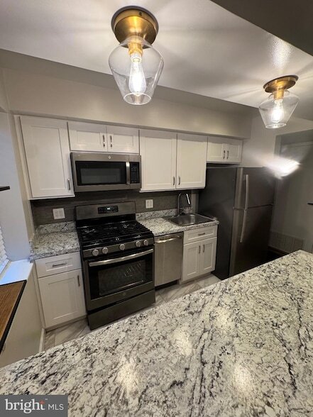 Building Photo - 2655 Birney Pl SE