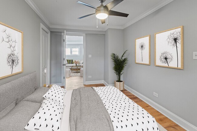 Building Photo - Recently Rehabbed 1-Bedroom in Lake Bluff | Pet Friendly + Prime Location