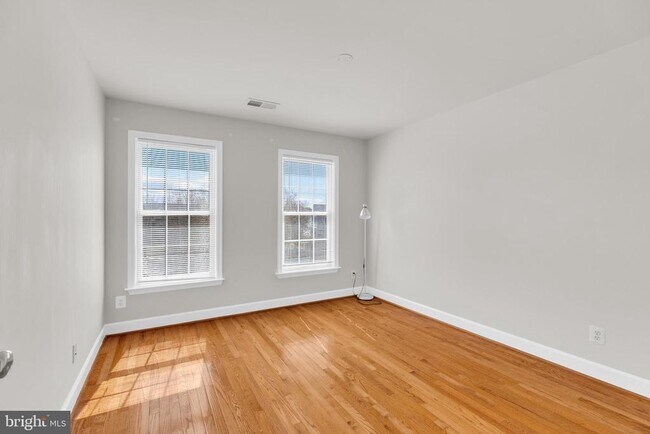 Building Photo - 9249 Laurel Ridge Crossing Rd