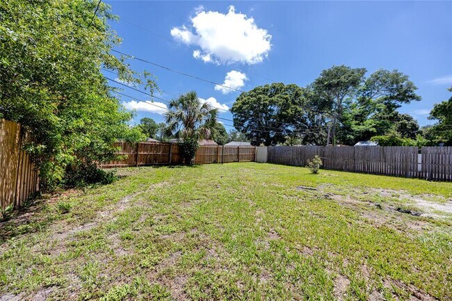 Building Photo - 2859 38th Ave N