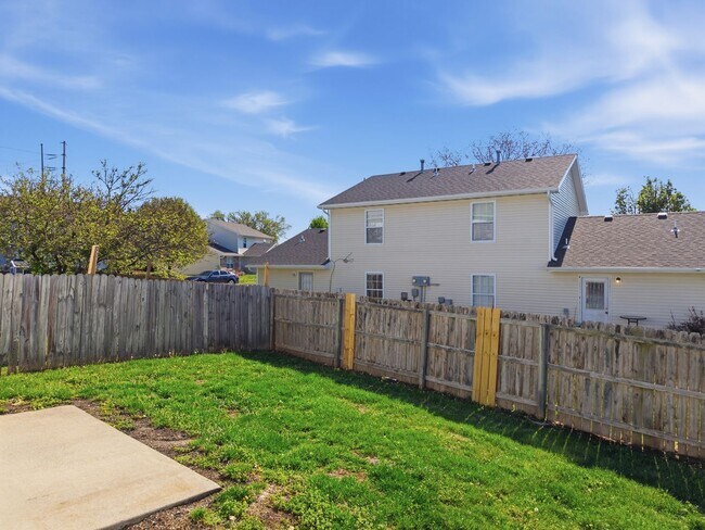 Building Photo - 3518-3520 Prescott Dr.