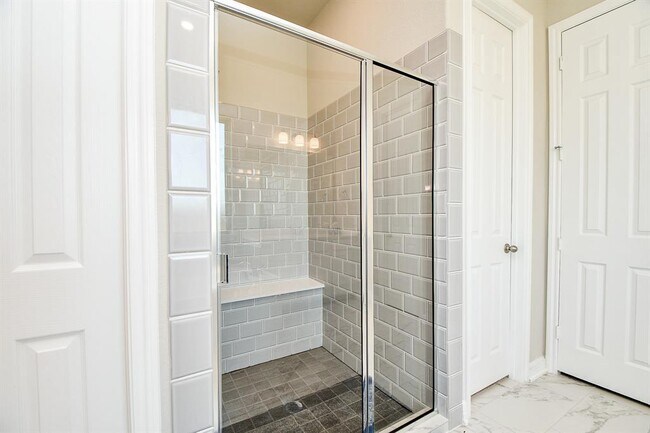Building Photo - 6030 Marsh Lk Ct