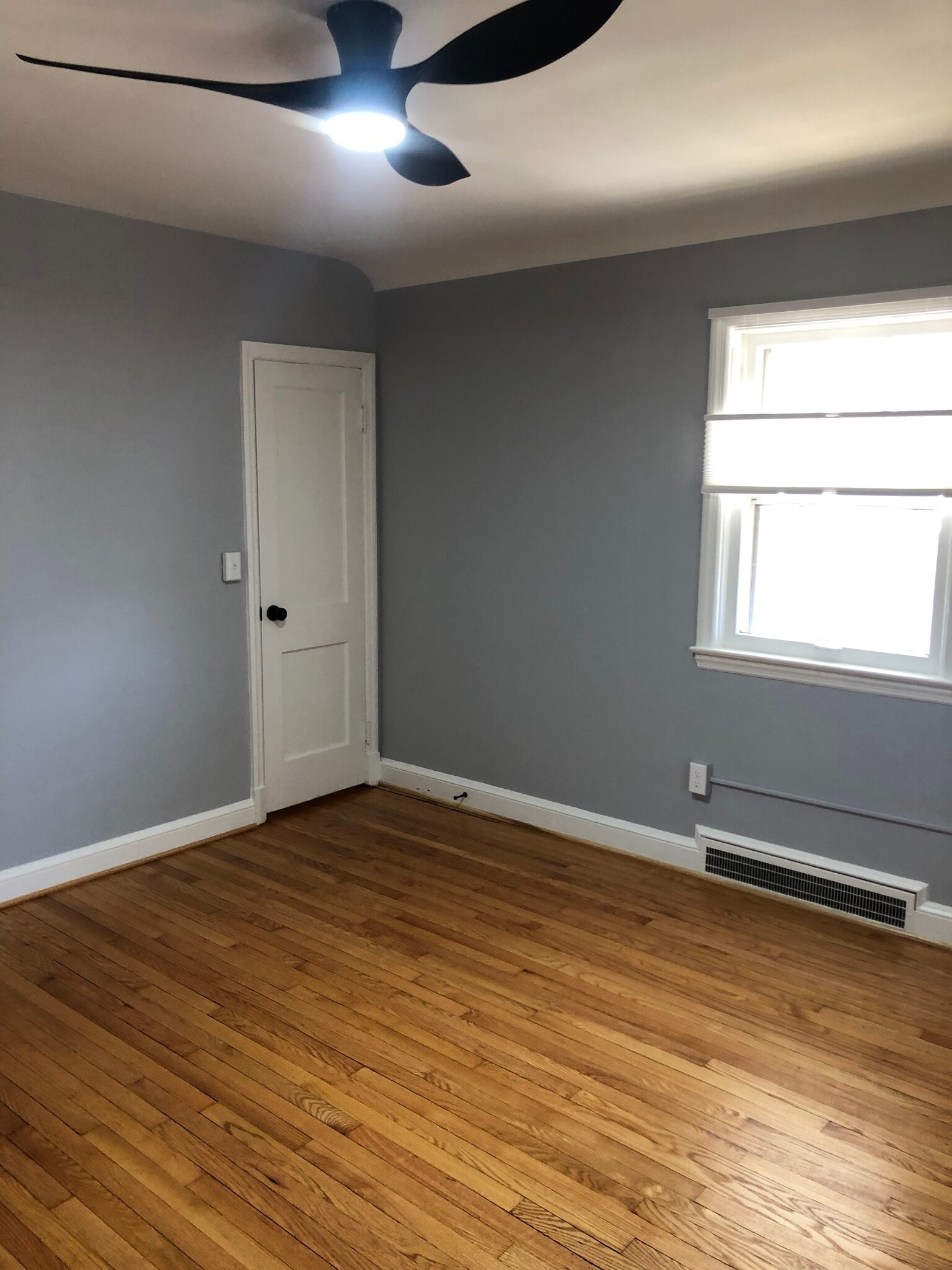 Front Bedroom - 5513 Ashbourne Rd